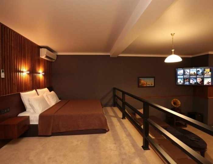 Номер люкс с 1 двуспальной кроватью с видом на бассейн - Отель Boutique-hotel Anana / Анана Сухум